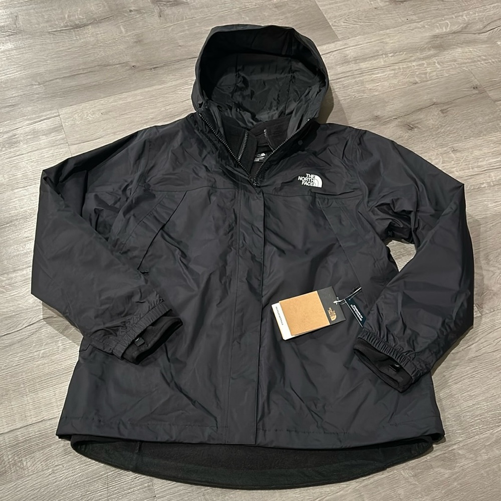 THE NORTH FACE | Women’s ANTORA TRICLIMATE